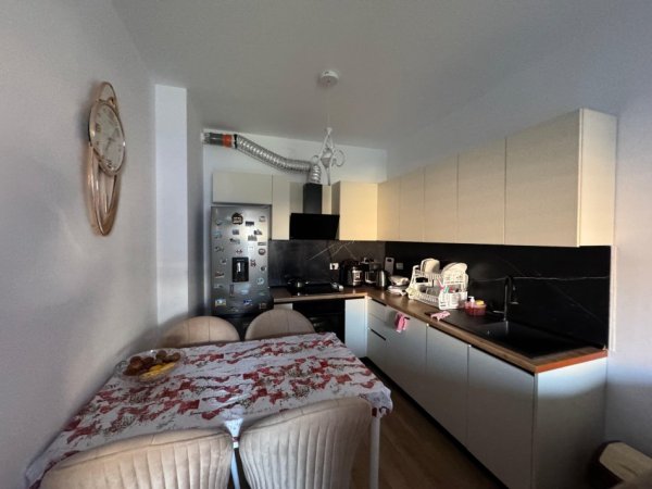 Tirane, shitet apartament 2+1 Kati 4, 78 m² 160.000 € (Don Bosko)