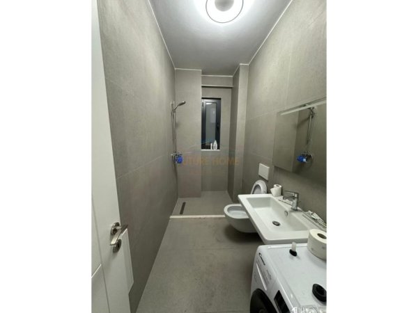 Tirane, shitet apartament 2+1+2 Kati 3, 123 m² 255.000 € (Porcelan , Green Harmony)