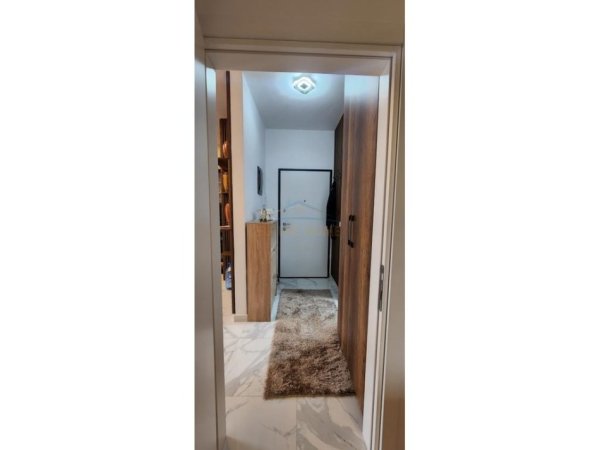 Tirane, shitet apartament 2+1+Ballkon Kati 2, 75 m² 150.000 € (PORCELAN)