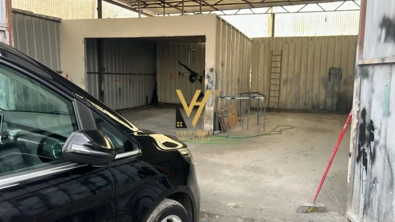 Tirane, jepet me qera magazine Kati 0, 100 m² 600 € (SIRI KODRA)