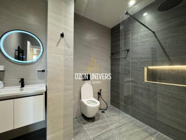 Tirane, jepet me qera apartament 3+1+Ballkon Kati 5, 140 m² 1.300 € (Kodra e Diellit)