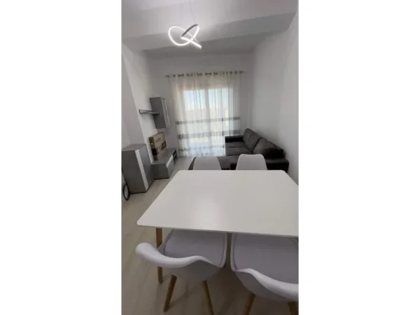 Tirane, jepet me qera apartament 2+1 Kati 7, 80 m² 550 € (Astir)
