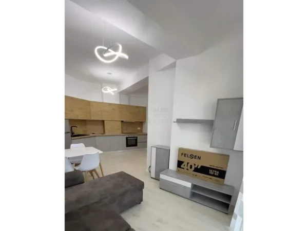 Tirane, jepet me qera apartament 2+1 Kati 7, 80 m² 550 € (Astir)