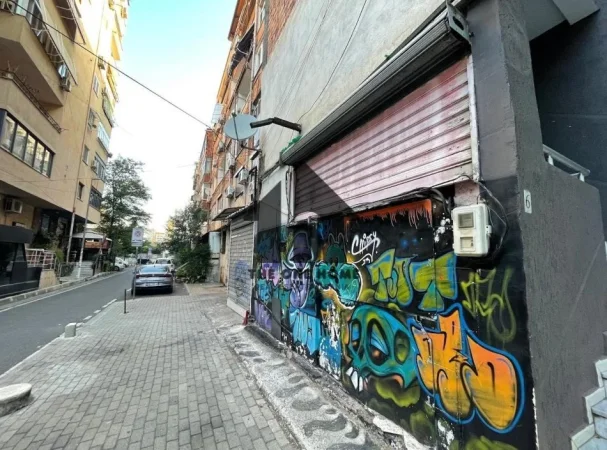 Tirane, shitet apartament 1+1+Ballkon Kati 1, 60 m² 120.000 € (21-Dhjetori)