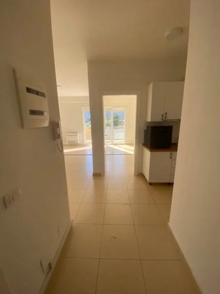 Tirane, jepet me qera apartament 1+1+Ballkon Kati 4, 68 m² 850 € (Rruga e kosovareve)