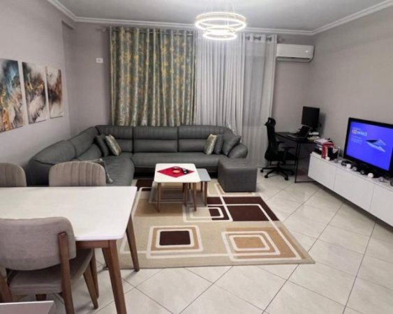 Tirane, jepet me qera apartament 1+1 Kati 6, 78 m² 450 € (Astir)