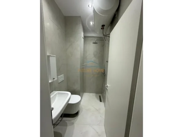 Tirane, jap me qera apartament 1+1+Ballkon Kati 7, 50 m² 420 € (KOMPLEKSI KADIU)