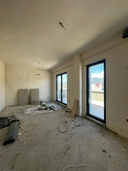 Tirane, shes apartament 1+1 Kati 6, 81 m² 203.500 € (Rruga Karl Gega)