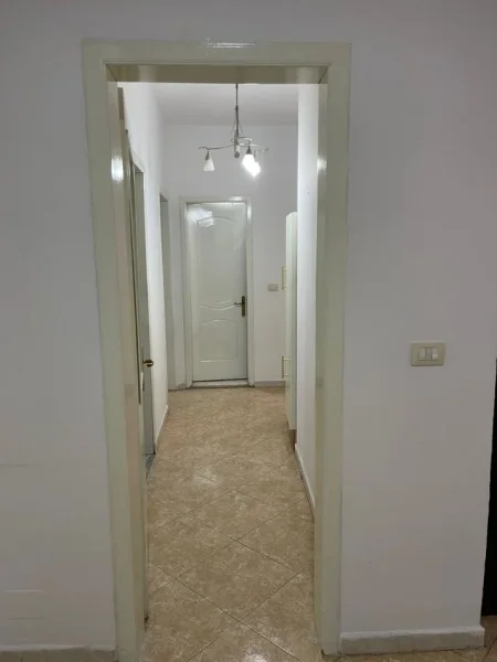 Tirane, jepet me qera apartament 2+1 Kati 4, 102 m² 750 € (Delish Fish ,Komuna e Parisit)