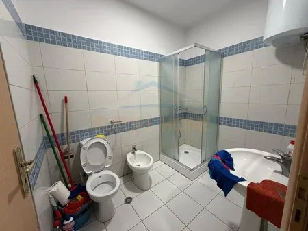 Tirane, shitet apartament 2+1 Kati 8, 78 m² 127.000 € 