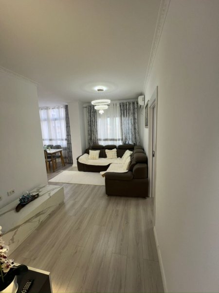 Tirane, shitet apartament 1+1 Kati 4, 55 m² 95.000 € (YZBERISHT)