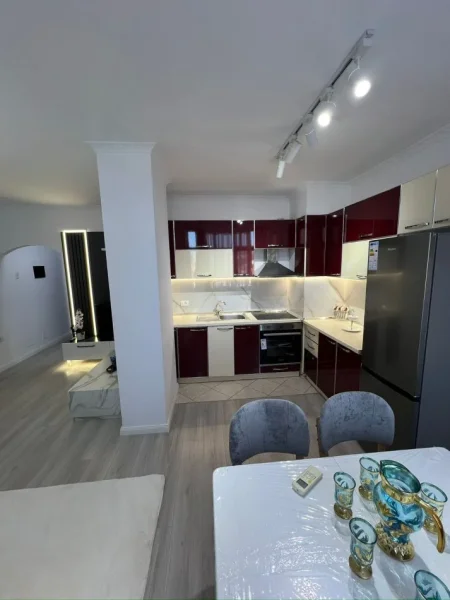 Tirane, shitet apartament 1+1 Kati 4, 55 m² 95.000 € (YZBERISHT)