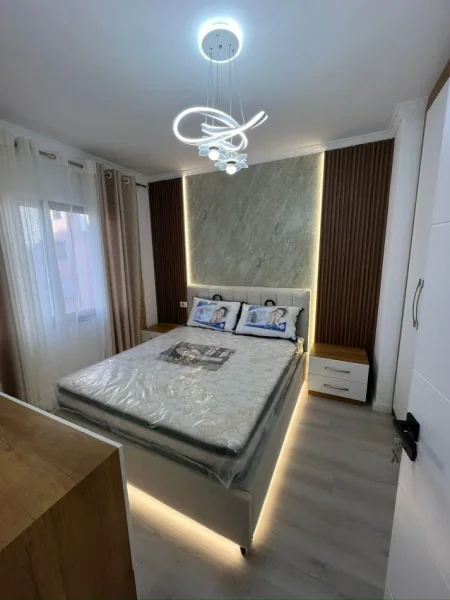 Tirane, shitet apartament 1+1 Kati 4, 55 m² 95.000 € (YZBERISHT)