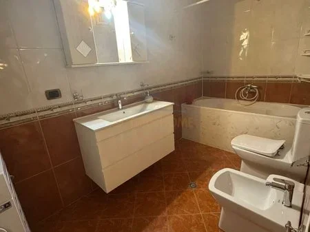 Tirane, shitet apartament 2+1 Kati 4, 128 m² 375.000 € 