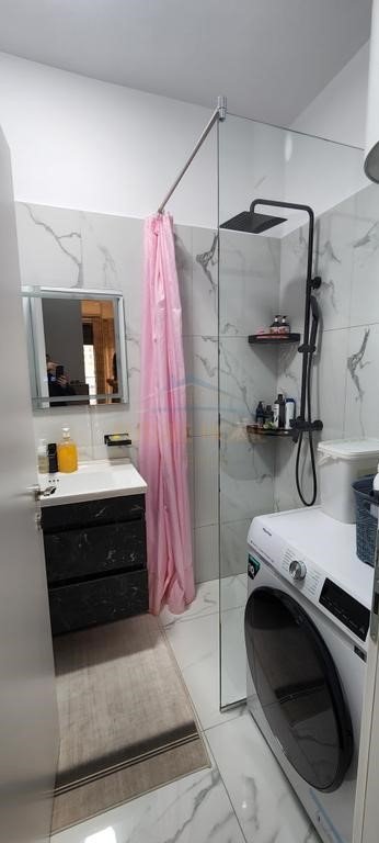 Tirane, shitet apartament 2+1 Kati 2, 75 m² 150.000 € (Porcelan)