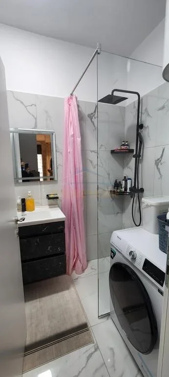 Tirane, shitet apartament 2+1 Kati 2, 75 m² 150.000 € (Porcelan)