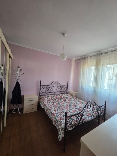 Tirane, shes apartament 1+1 , (Shkelqim Fusha)