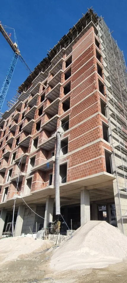 SHITET APARTAMENTI 1+1 TEK FUSHA E AVIACIONIT,  121.716 Euro