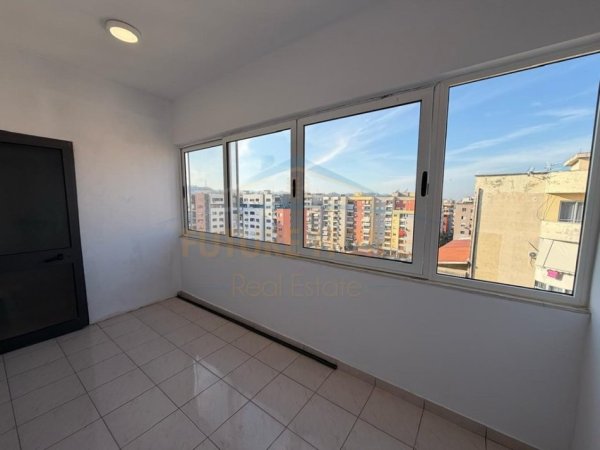 Tirane, shitet apartament 2+1 Kati 8, 127.000 € (UNAZA E RE)