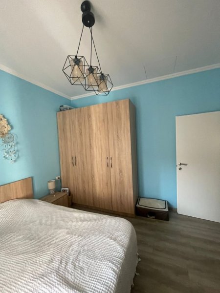 Tirane, jepet me qera apartament 3+1+Ballkon Kati 2, 150 m² 600 € (RRUGA ELBASANIT)