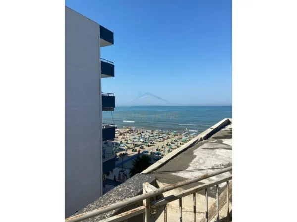 Shkembi Kavajes, jepet me qera apartament 1+1 Kati 5, 300 € 