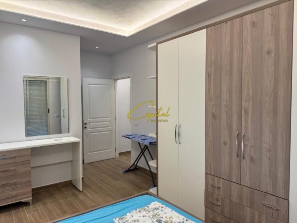 Tirane, jepet me qera apartament 2+1 Kati 4, 112 m² 600 € (KOMPLEKSI GOLDEN 3)