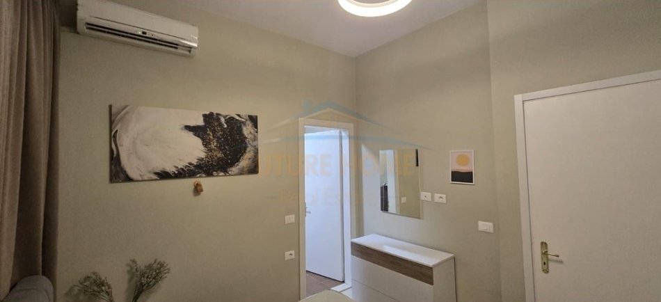 Tirane, jepet me qera apartament 2+1 Kati 2, 100 m² 900 € (Kopshti Zoologjik)