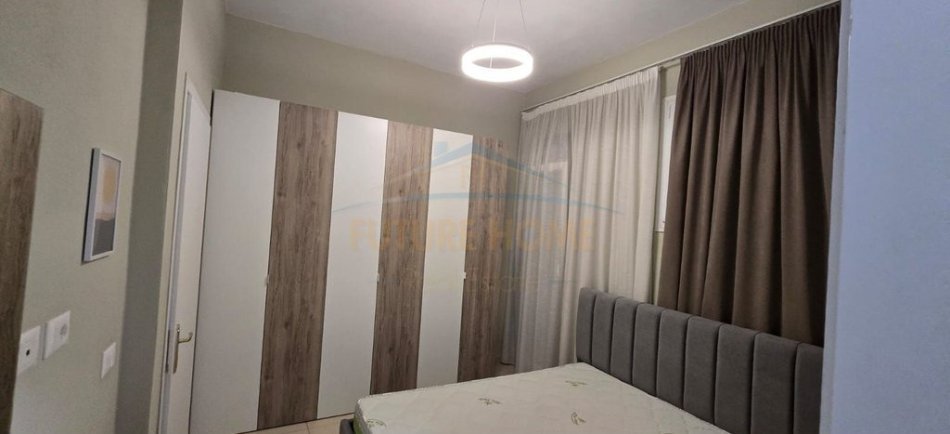 Tirane, jepet me qera apartament 2+1 Kati 2, 100 m² 900 € (Kopshti Zoologjik)