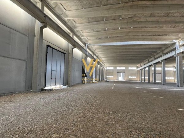 Tirane, shitet magazine Kati 0, 2.700 m² 1.800.000 € (FUSHE PREZE)