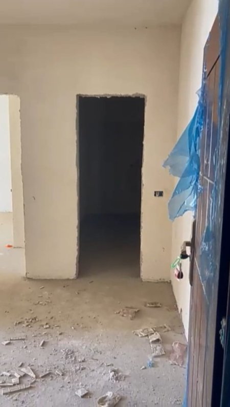 OKAZION NË ASTIR. JEPET APARTAMENT 2+1 NE ASTIR PER SHITJE ,   135.000 €URO