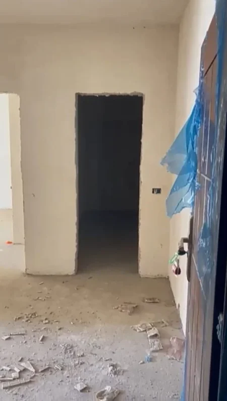 OKAZION NË ASTIR. JEPET APARTAMENT 2+1 NE ASTIR PER SHITJE ,   135.000 €URO