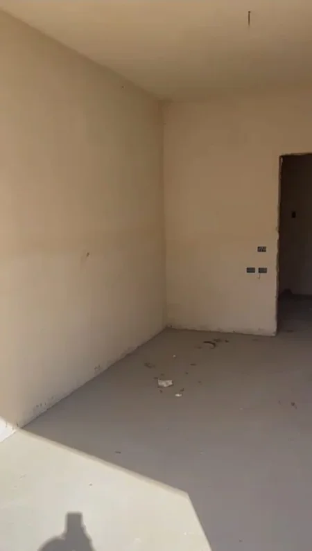 OKAZION NË ASTIR. JEPET APARTAMENT 2+1 NE ASTIR PER SHITJE ,   135.000 €URO