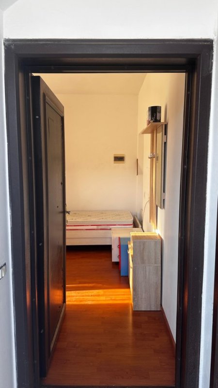 Tirane, jepet me qera nga Pronari, pa-komision garsonier 1+1 Kati 4, 199 € 