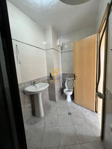 Tirane, shitet apartament 2+1+Ballkon Kati 5, 112 m² 350.000 € (ISH EKSPOZITA)