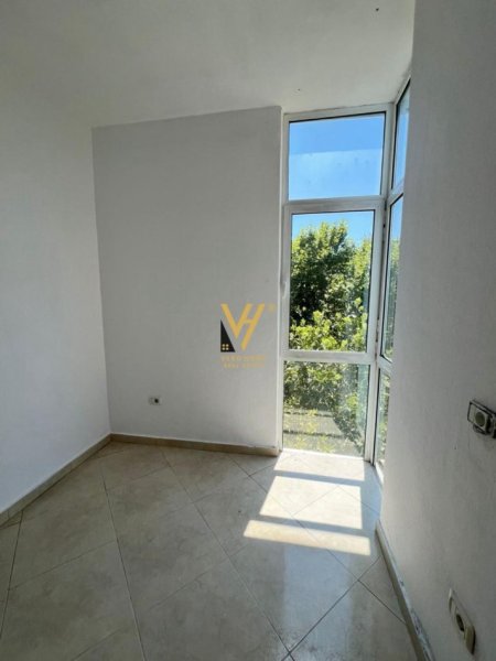 Tirane, shitet apartament 2+1+Ballkon Kati 5, 112 m² 350.000 € (ISH EKSPOZITA)