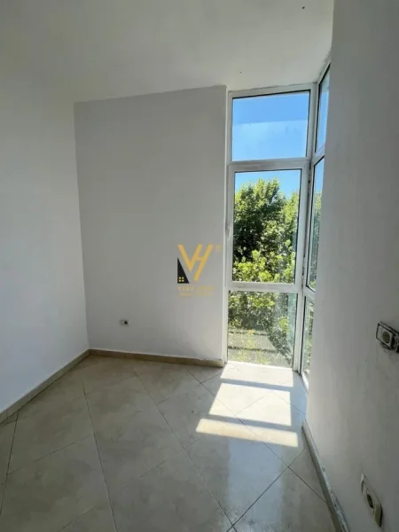 Tirane, shitet apartament 2+1+Ballkon Kati 5, 112 m² 350.000 € (ISH EKSPOZITA)