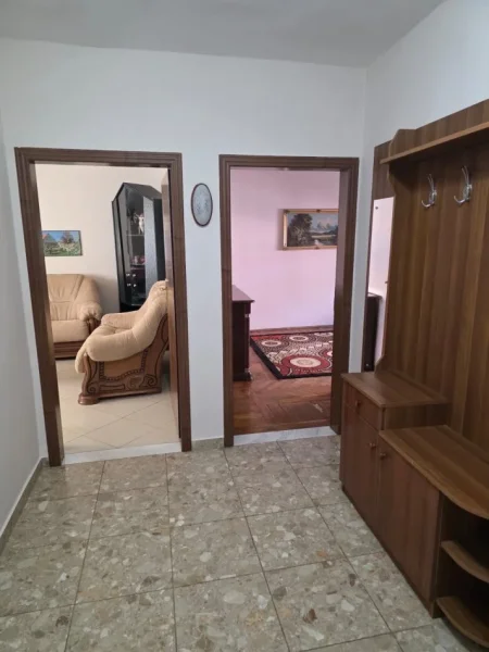 Tirane, jepet me qera apartament 2+1 Kati 4, 80 m² 500 € (Punishte Pastave Siri Kodra)