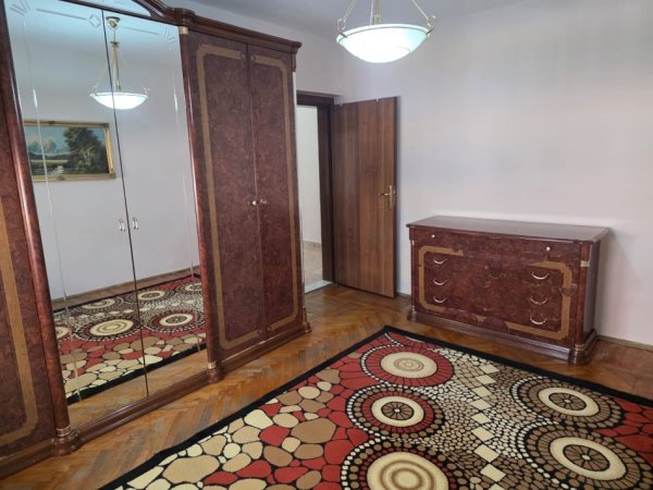 Tirane, jepet me qera apartament 2+1 Kati 4, 80 m² 500 € (Punishte Pastave Siri Kodra)