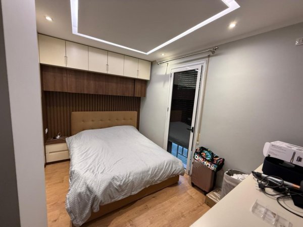 Tirane, jepet me qera apartament 1+1 Kati 5, 64 m² 