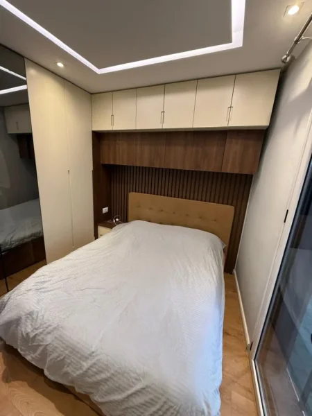 Tirane, jepet me qera apartament 1+1 Kati 5, 64 m² 