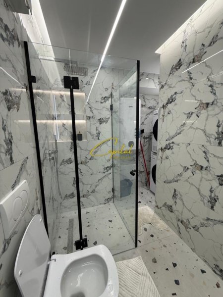 Tirane, jepet me qera apartament 1+1 Kati 1, 65 m² 500 € (SHKOLLA E BASHKUAR)