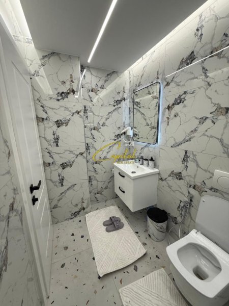 Tirane, jepet me qera apartament 1+1 Kati 1, 65 m² 500 € (SHKOLLA E BASHKUAR)