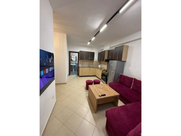 jepet me qera 1+1 Kati 5, 57 m² 370 €