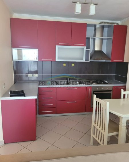 Tirane, shitet apartament 1+1 Kati 2, 70 m² 162.000 € Komuna e Parisit (Rruga Robert Zhvarc)