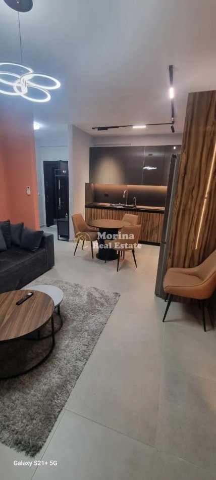 Tirane, jepet me qera apartament 1+1 Kati 1, 65 m² 650 € (Astir)