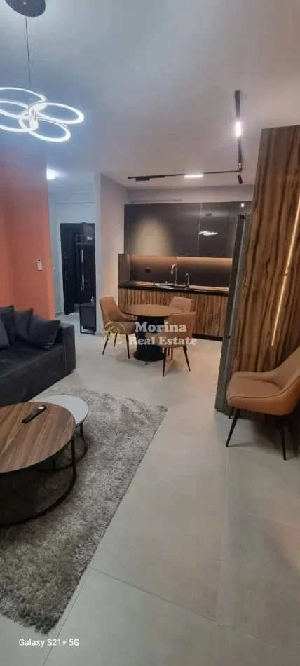 Tirane, jepet me qera apartament 1+1 Kati 1, 65 m² 650 € (Astir)