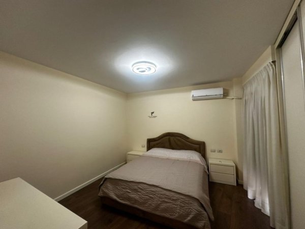 Tirane, jepet me qera apartament 1+1 Kati 3, 72 m² 900 € (MYSLYM SHYRI)