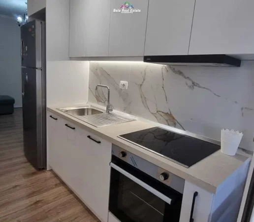 Tirane, jepet me qera apartament 1+1+Ballkon Kati 7, 60 m² 125.000 € (don bosko)