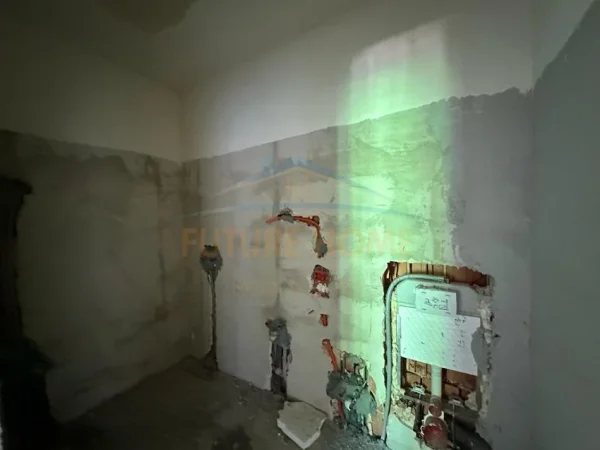 Tirane, shitet 3+1 Kati 4, 121 m² 175.300 € 