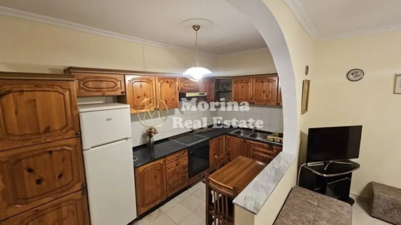 Tirane, jepet me qera apartament 2+1 Kati 6, 90 m² 600 € (Rruga Myslym Shyri)
